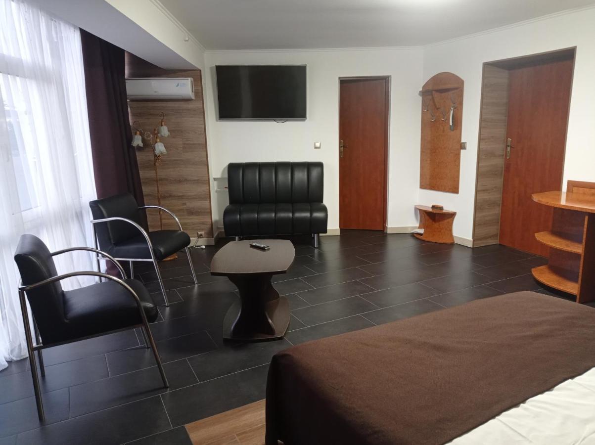 Volyn Hotel Ludmir Volodymyr-Volynsʼkyy المظهر الخارجي الصورة