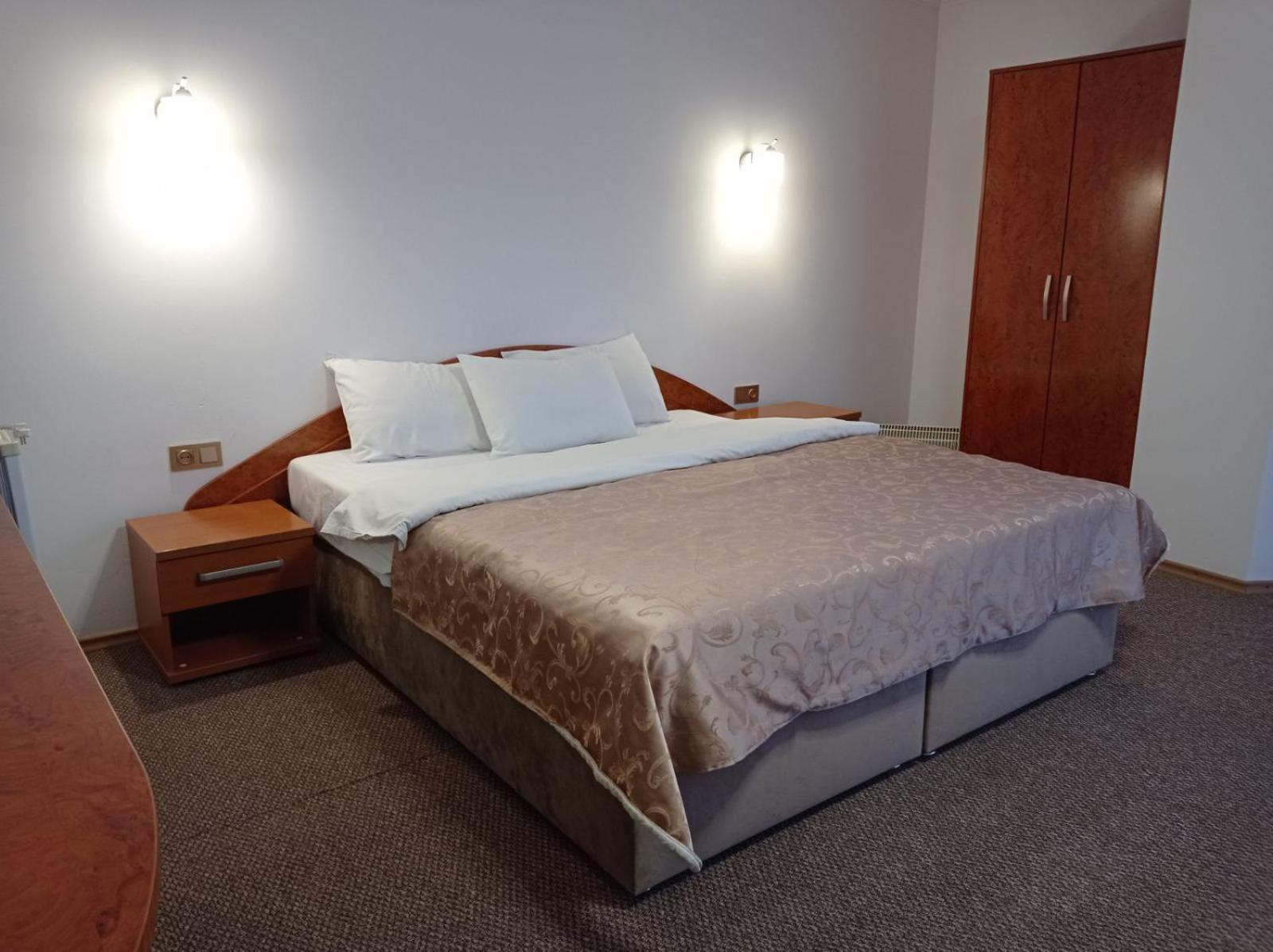 Volyn Hotel Ludmir Volodymyr-Volynsʼkyy المظهر الخارجي الصورة