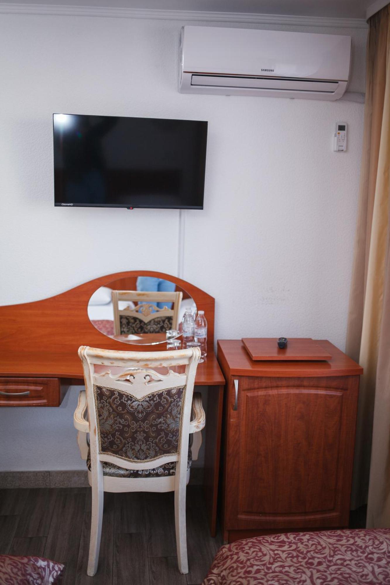 Volyn Hotel Ludmir Volodymyr-Volynsʼkyy المظهر الخارجي الصورة